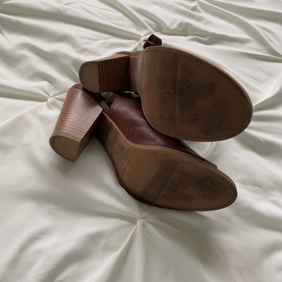 LC Lauren Conrad Peep Toe Cognac Heels - Picture 5 of 6